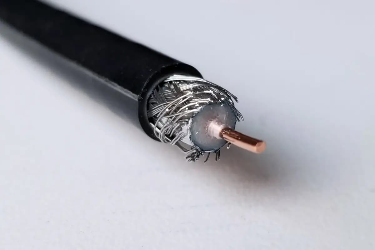  coaxial cable bandwidth limit VS optical fiber cable 