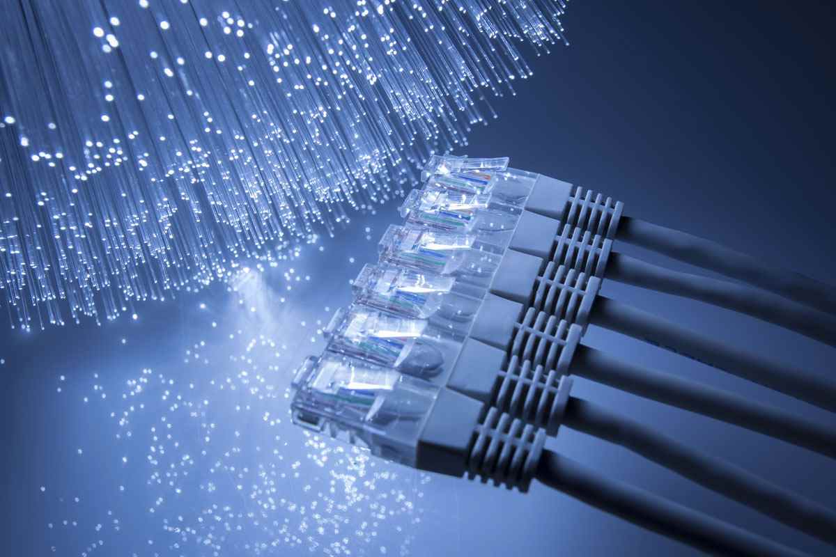  Optic fiber cable for internet of things VS 5G 